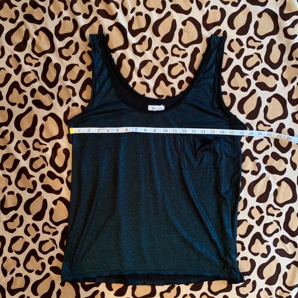 Metallic Blue / Green Shine Tank Top || Large - Picture 4 of 5